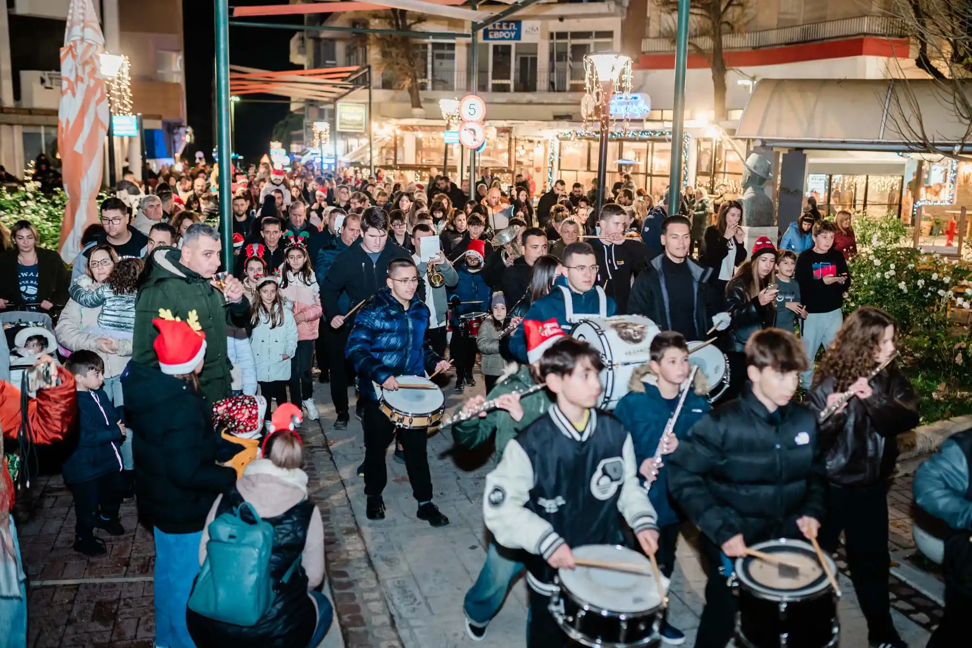 parade-card slide image