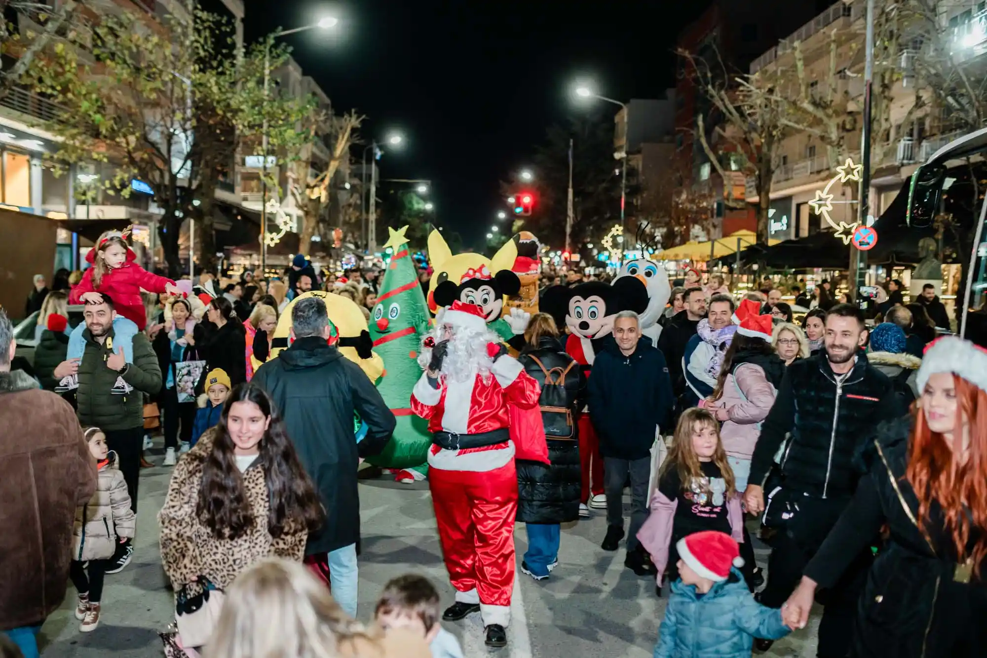 parade-card slide image